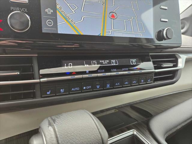 2024 Toyota Sienna Platinum