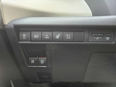 2024 Toyota Sienna Platinum