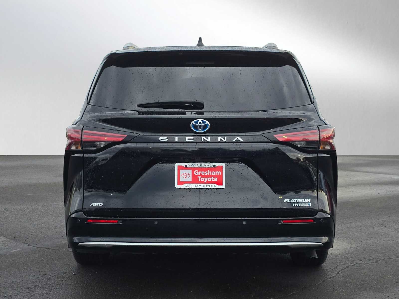 2023 Toyota Sienna Platinum