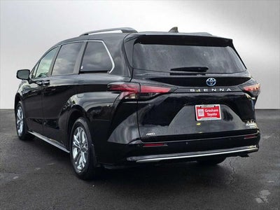 2023 Toyota Sienna Platinum