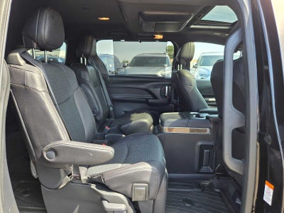 2025 Toyota Sienna Platinum