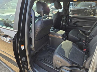 2025 Toyota Sienna Platinum