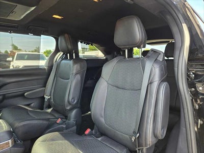 2025 Toyota Sienna Platinum