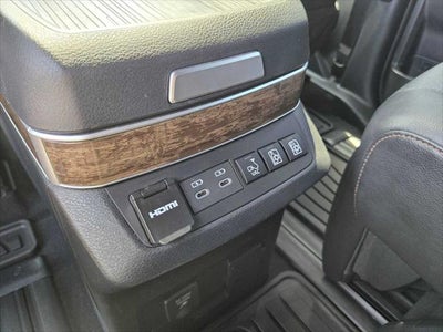 2025 Toyota Sienna Platinum