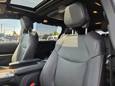 2025 Toyota Sienna Platinum
