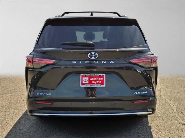 2025 Toyota Sienna Platinum