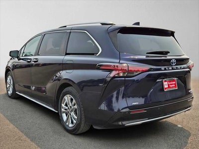 2023 Toyota Sienna Platinum