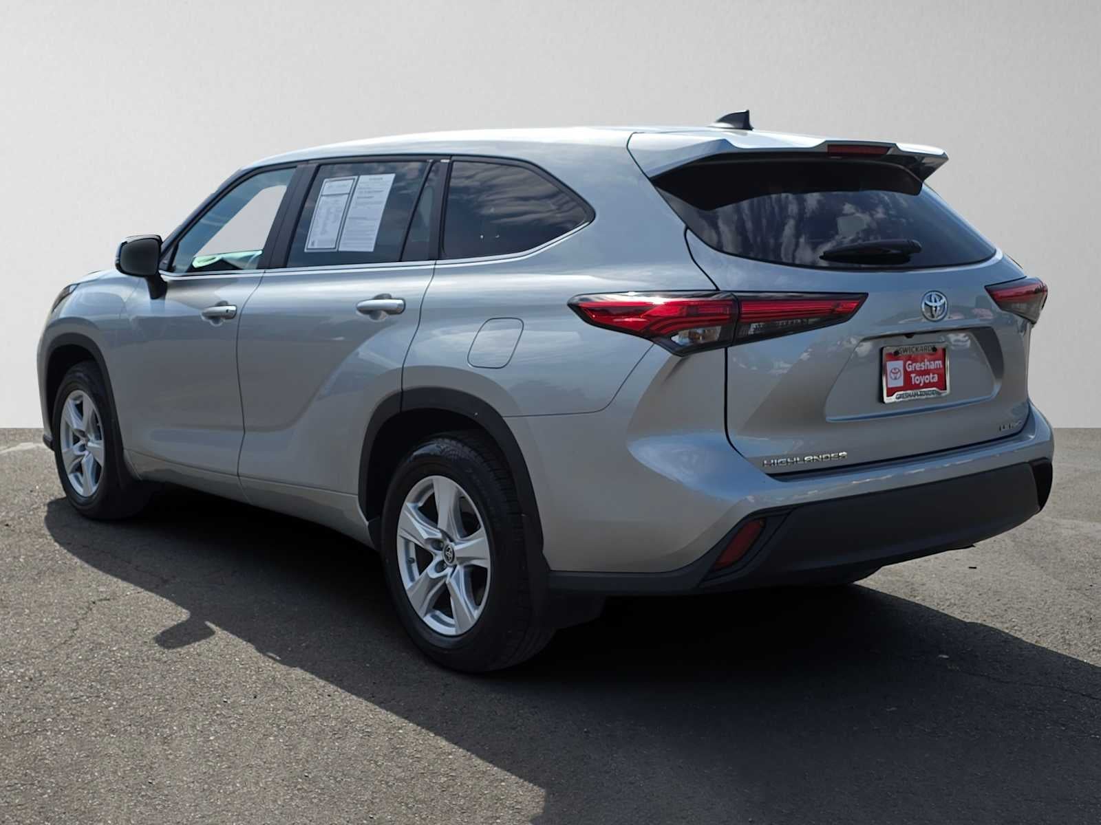 2023 Toyota Highlander LE