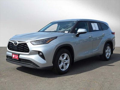 2023 Toyota Highlander LE