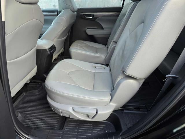 2024 Toyota Highlander Platinum