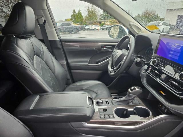 2024 Toyota Highlander Platinum