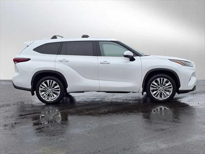 2024 Toyota Highlander Platinum