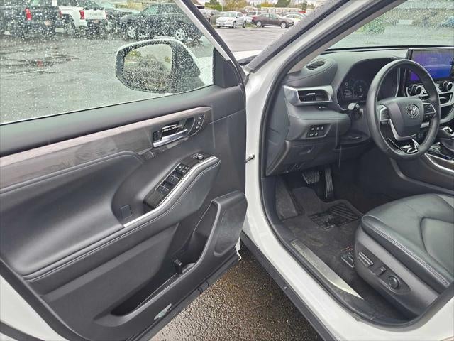 2024 Toyota Highlander Platinum