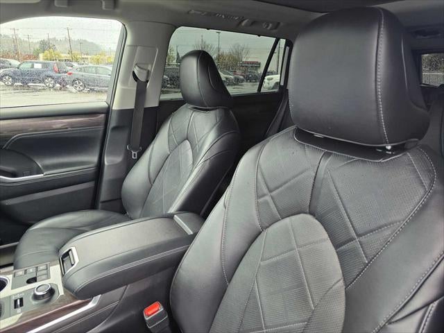 2024 Toyota Highlander Platinum