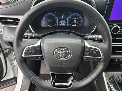 2024 Toyota Highlander Platinum