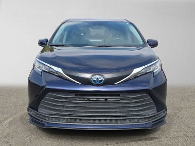 2021 Toyota Sienna LE