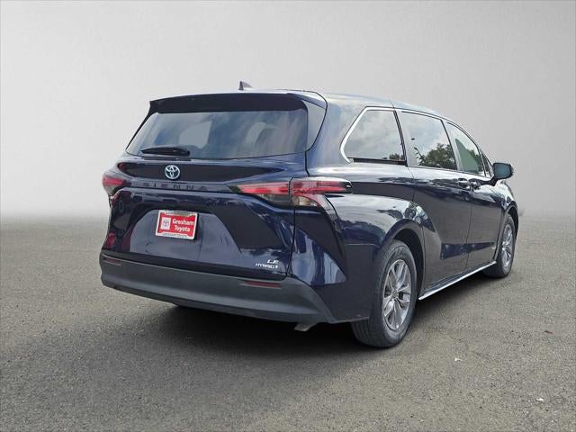 2021 Toyota Sienna LE