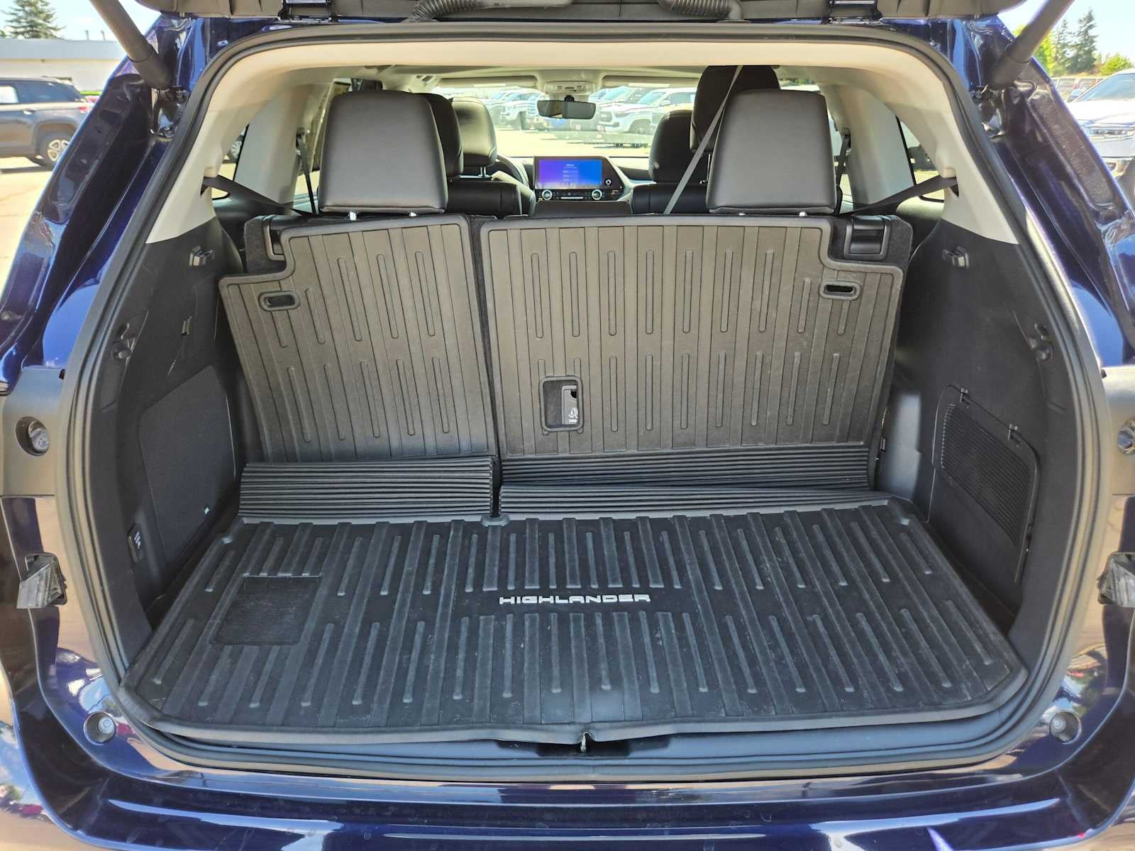 2024 Toyota Highlander Hybrid Limited