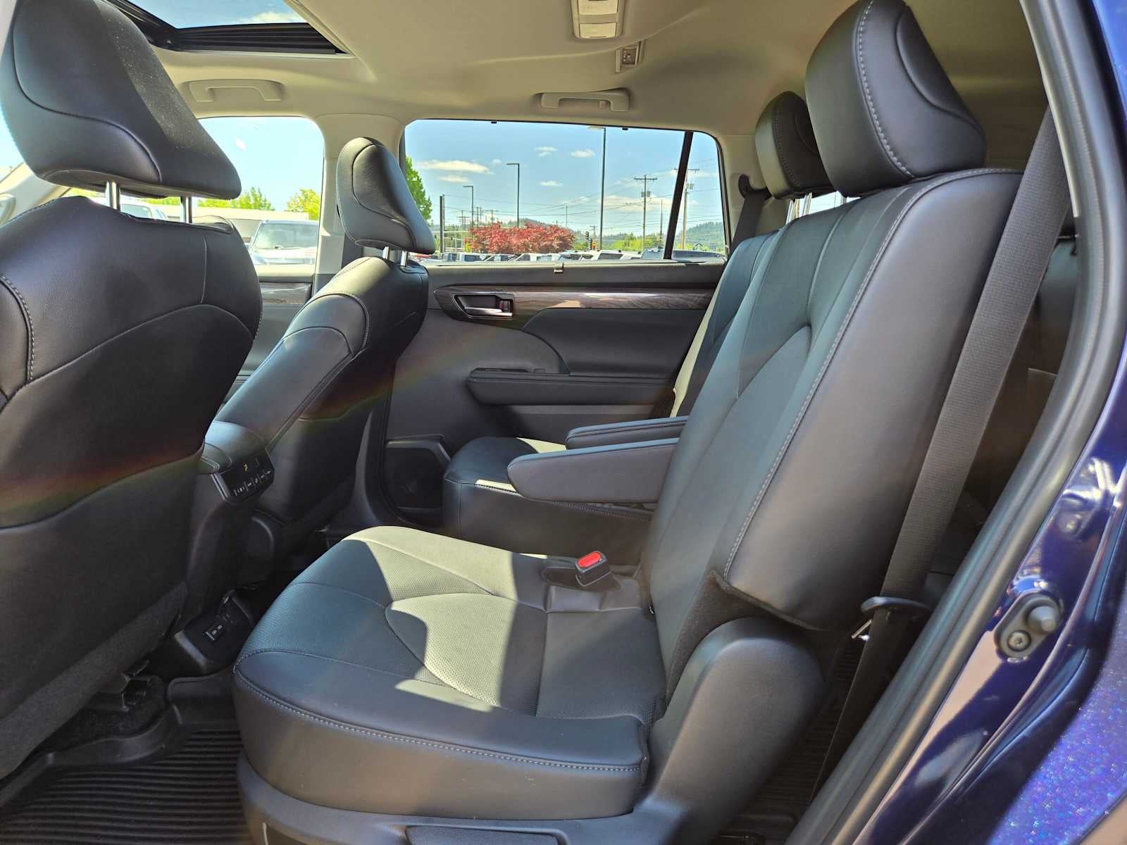 2024 Toyota Highlander Hybrid Limited