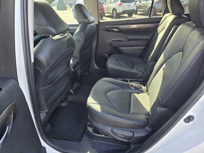 2022 Toyota Highlander Hybrid Limited