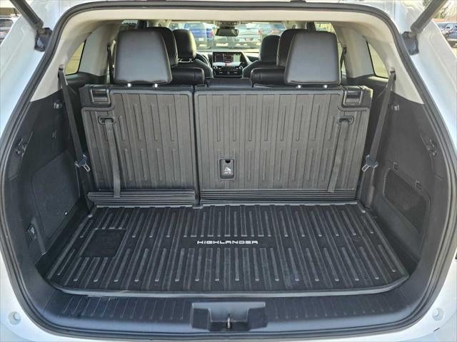 2022 Toyota Highlander Hybrid Limited