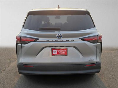 2021 Toyota Sienna XLE