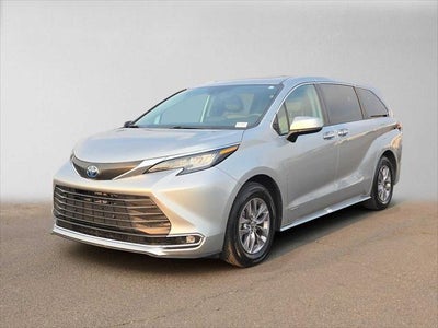 2021 Toyota Sienna XLE