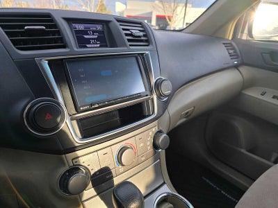 2013 Toyota Highlander FWD 4dr I4 (Natl)