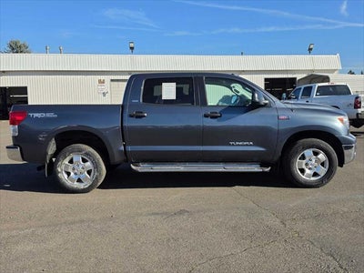 2010 Toyota Tundra CrewMax 5.7L V8 6-Spd AT (Natl)