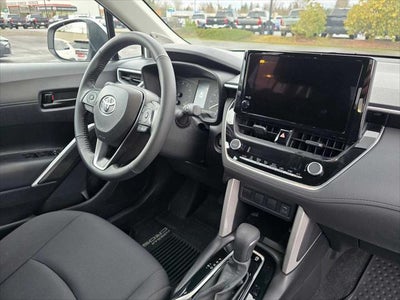 2024 Toyota Corolla Cross LE