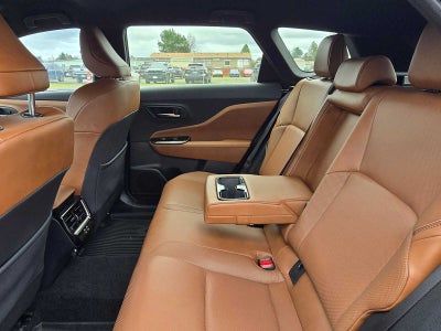 2025 Toyota Crown Signia XLE