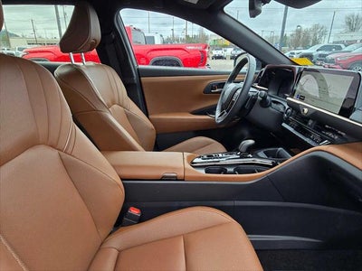 2025 Toyota Crown Signia XLE