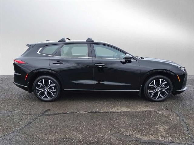 2025 Toyota Crown Signia XLE