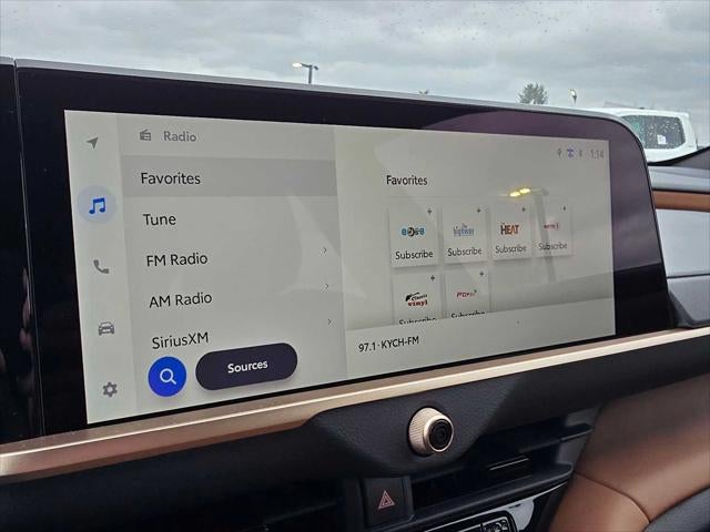 2025 Toyota Crown Signia XLE