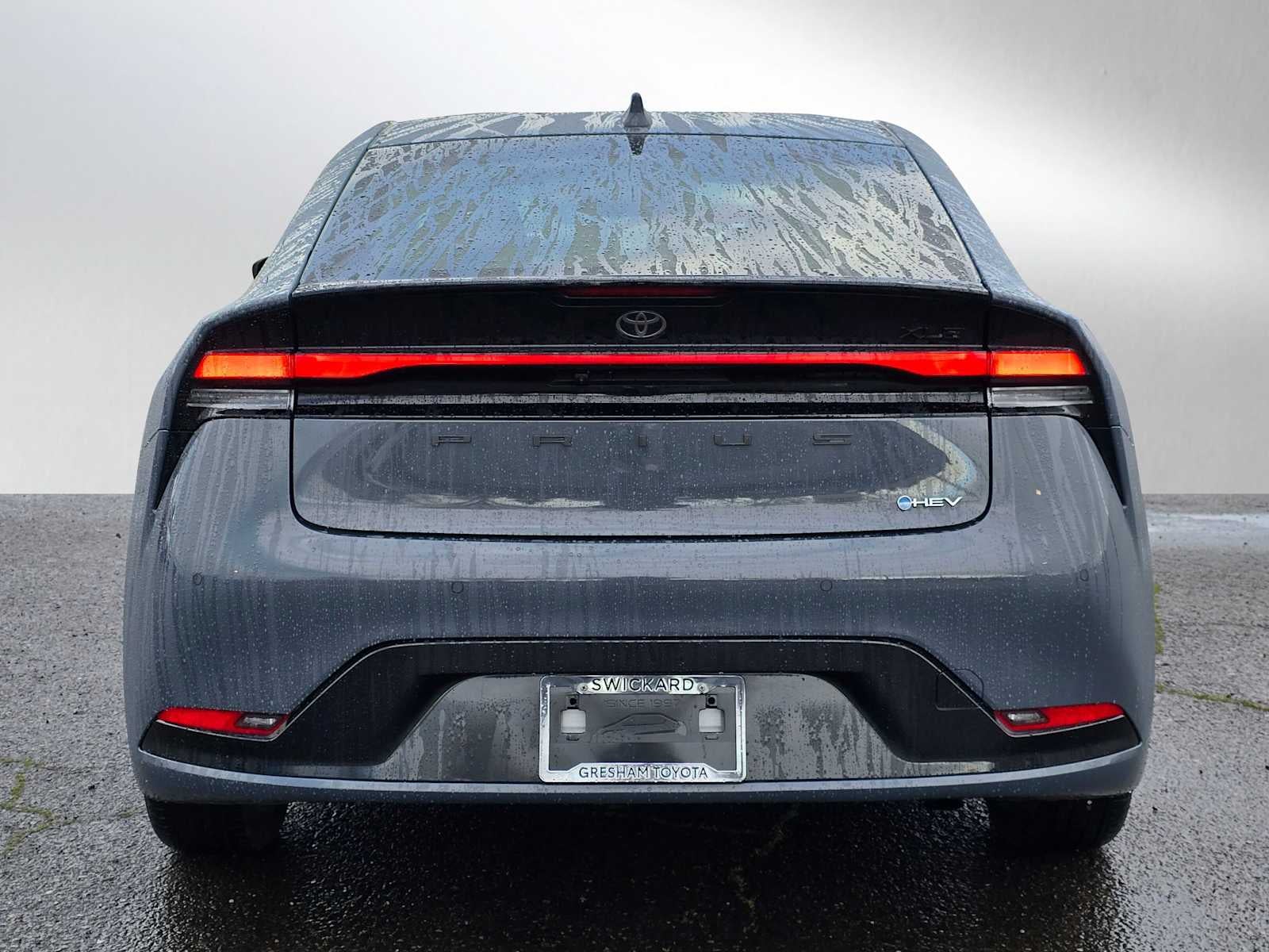 2025 Toyota Prius XLE