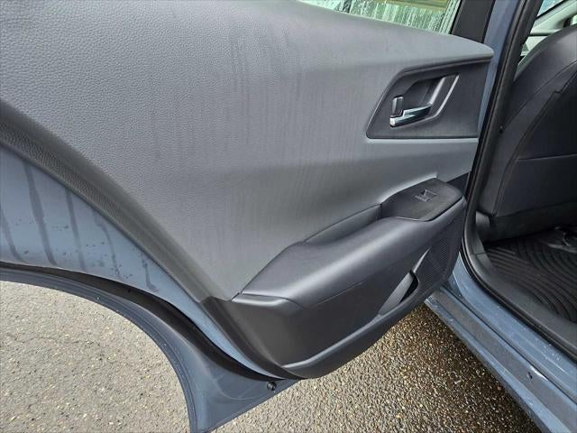 2025 Toyota Prius XLE