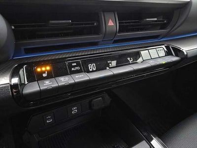 2025 Toyota Prius XLE