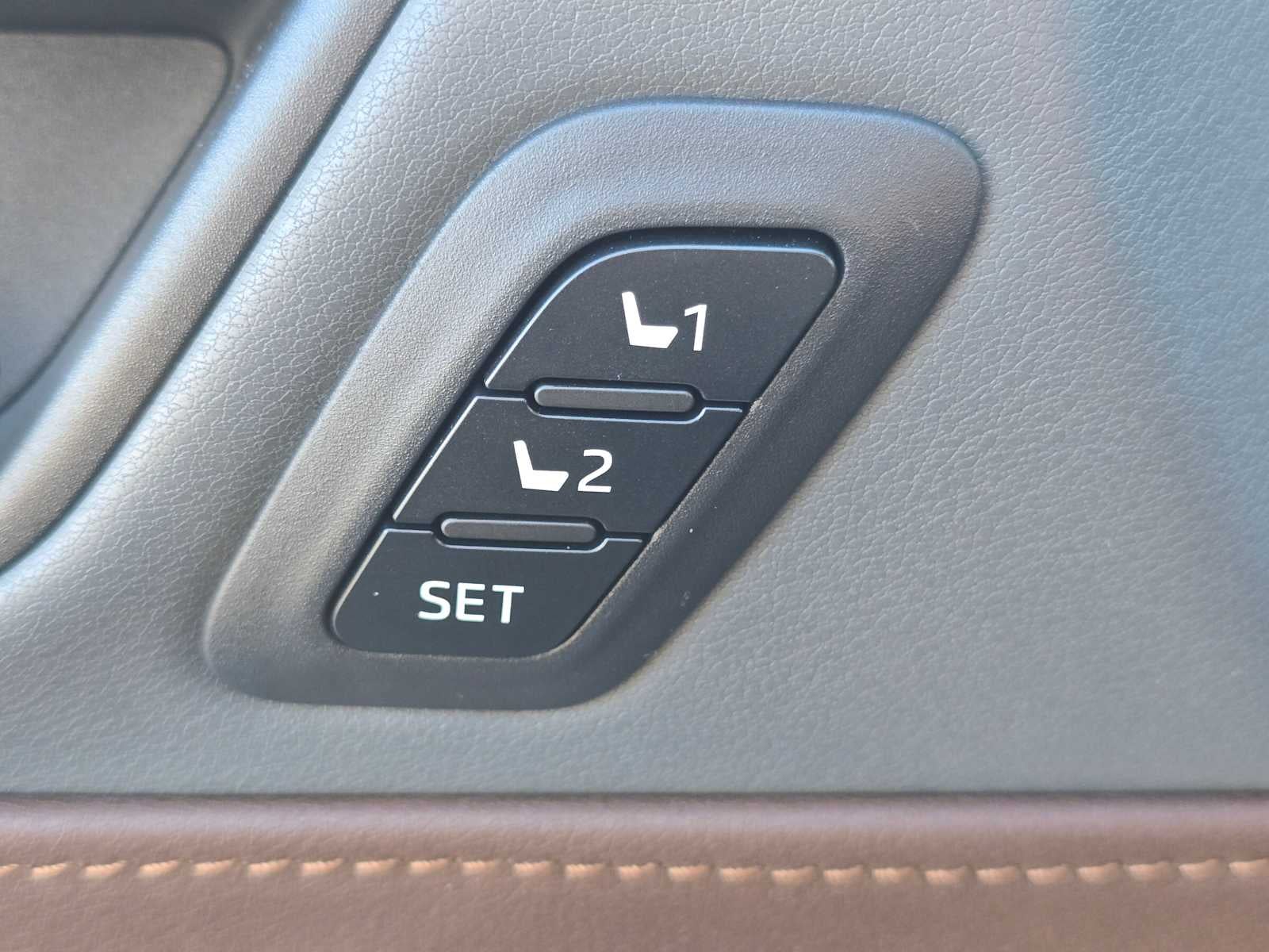 2023 Toyota Venza XLE