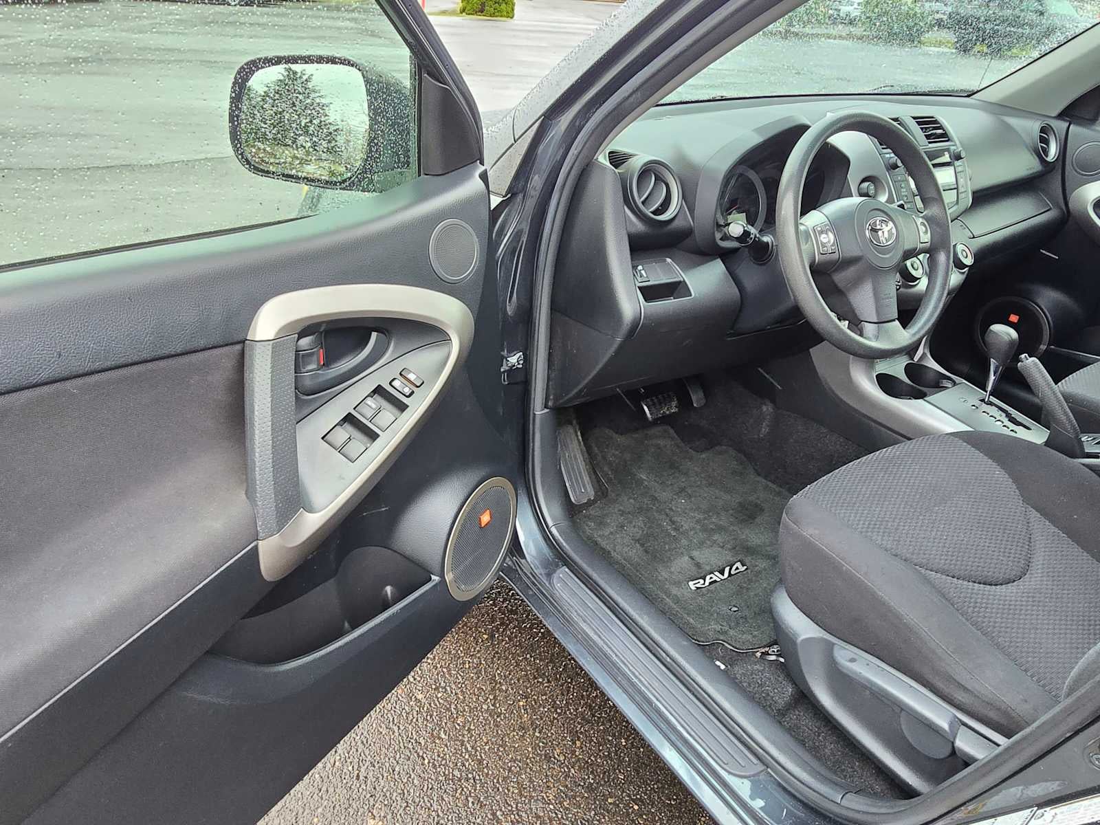 2008 Toyota RAV4 Sport