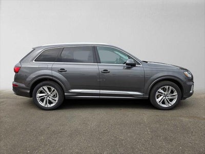 2023 Audi Q7 Premium Plus