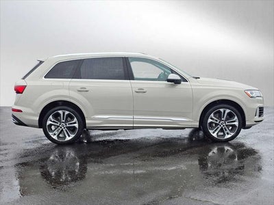 2021 Audi Q7 Premium Plus
