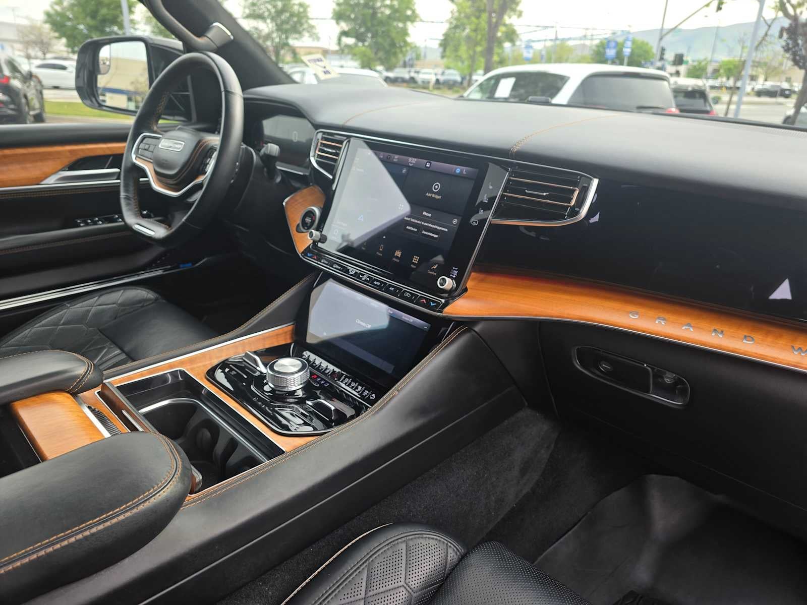 2024 Jeep Grand Wagoneer L Series III