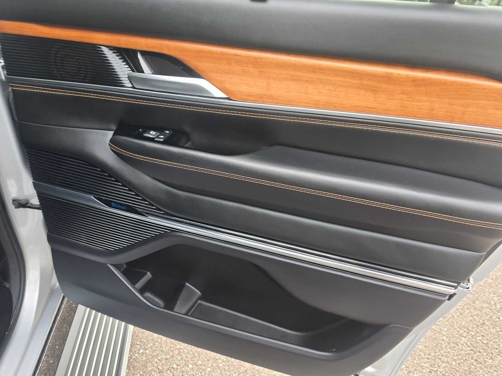 2024 Jeep Grand Wagoneer L Series III