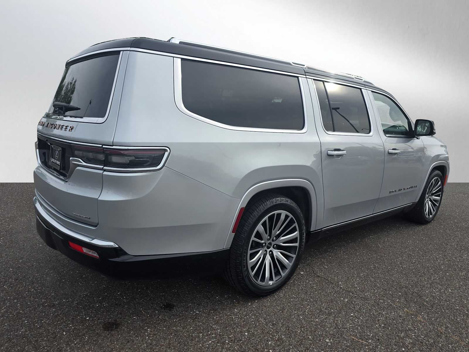 2024 Jeep Grand Wagoneer L Series III