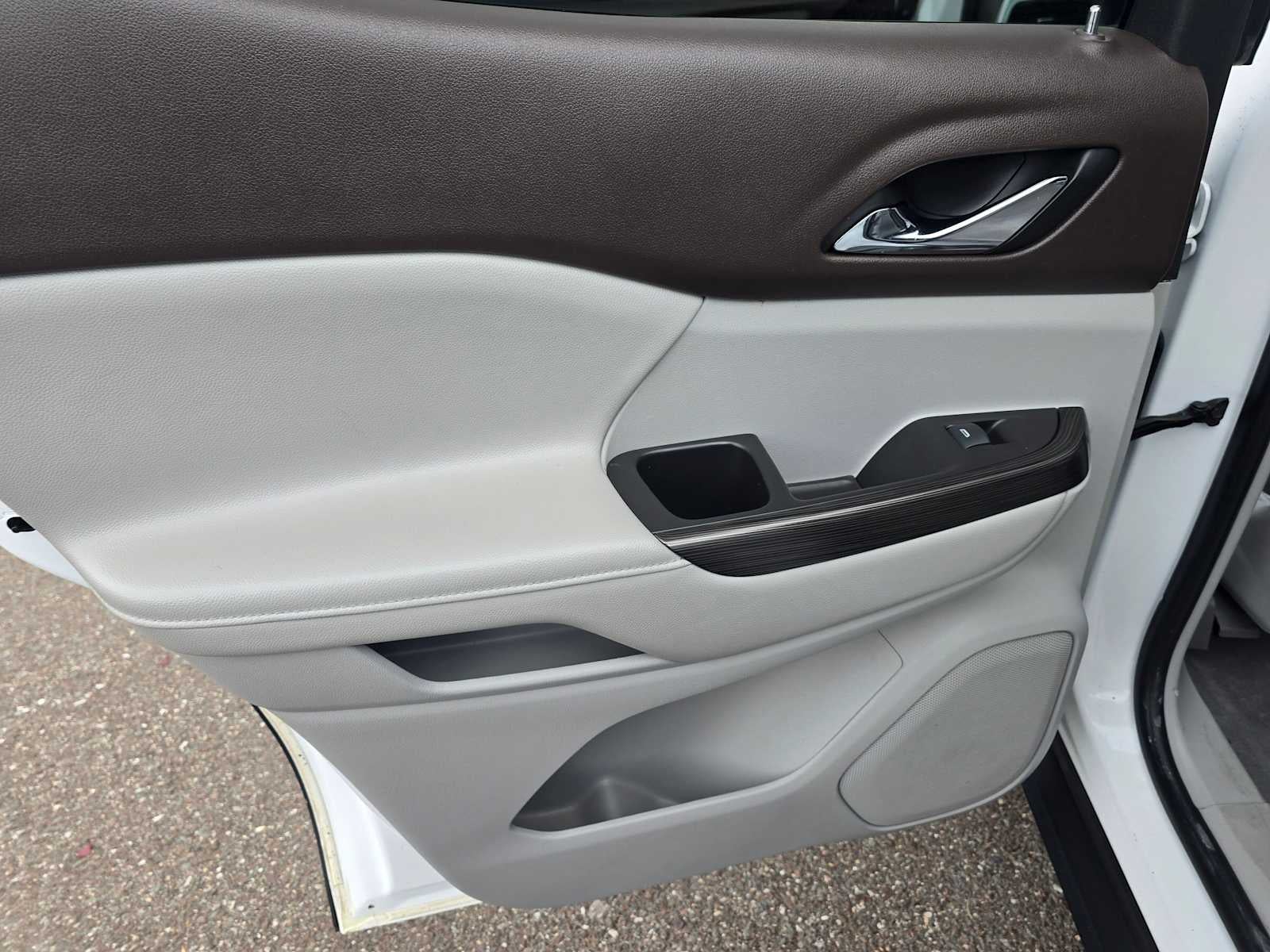 2019 GMC Acadia SLT