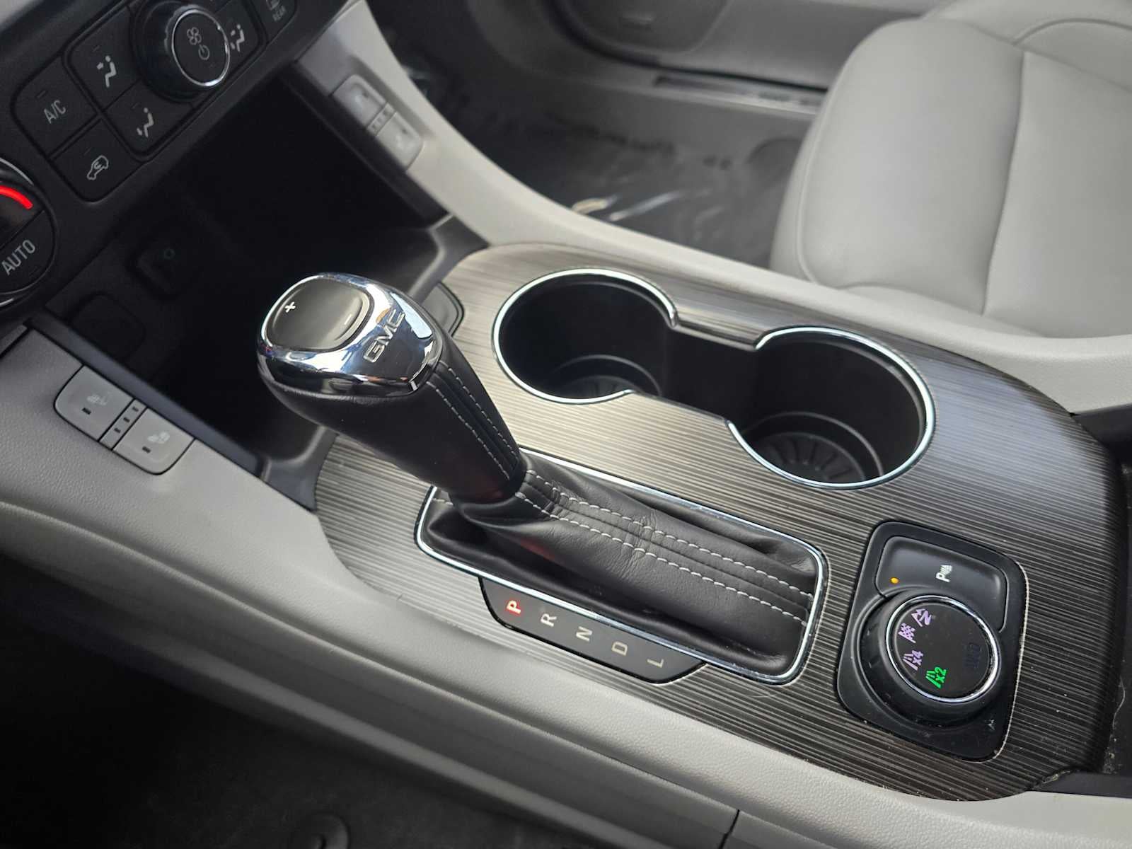 2019 GMC Acadia SLT