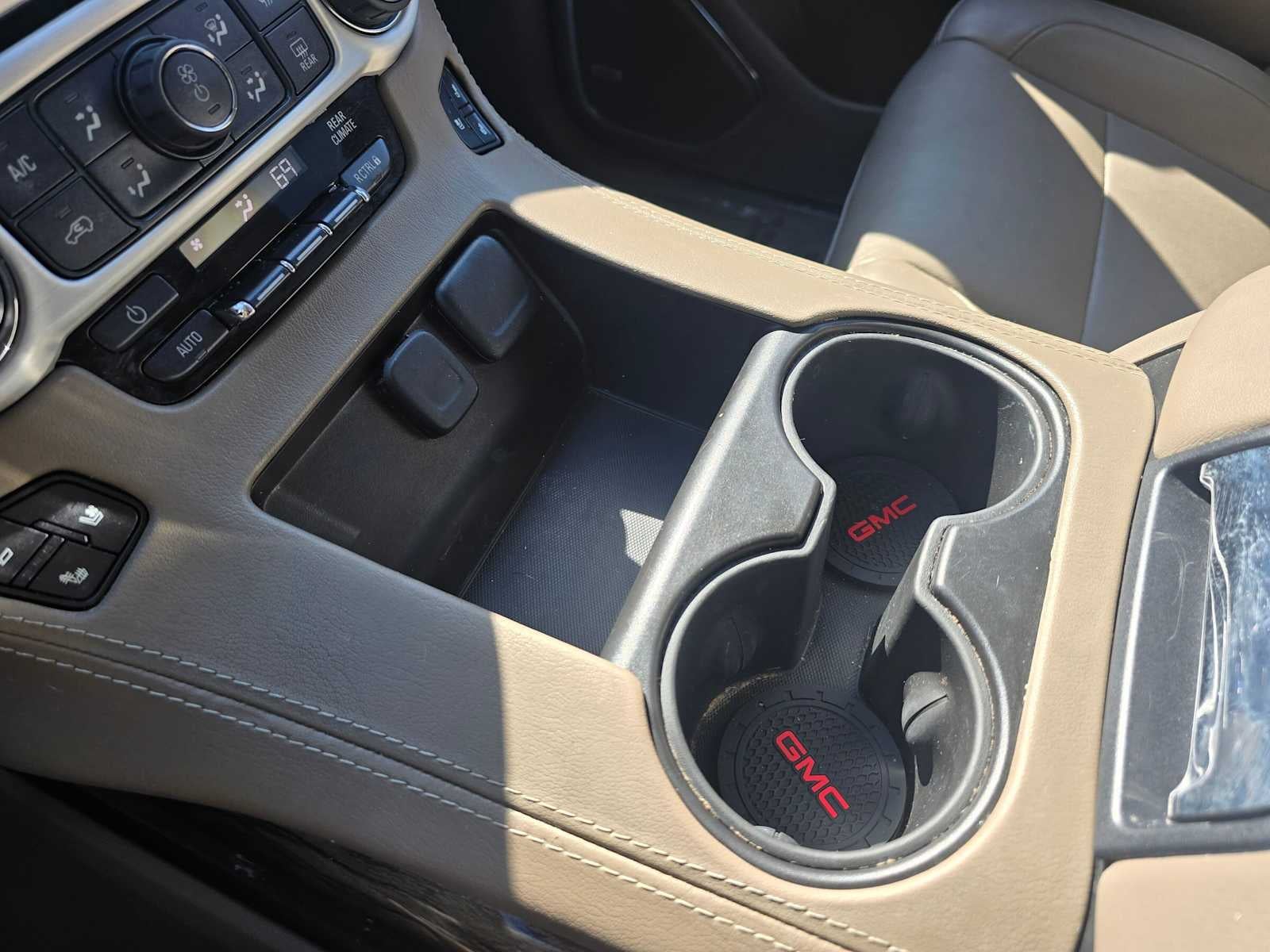 2020 GMC Yukon SLT