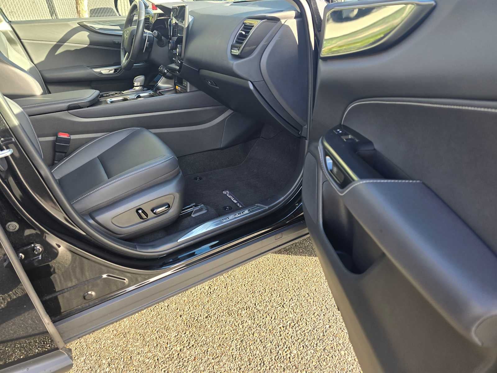 2025 Lexus NX 350h PREMIUM