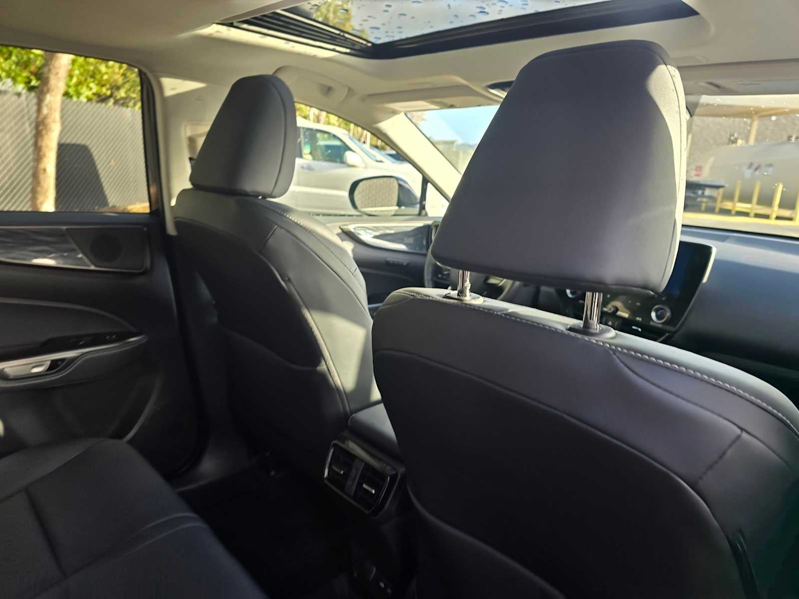 2025 Lexus NX 350h PREMIUM