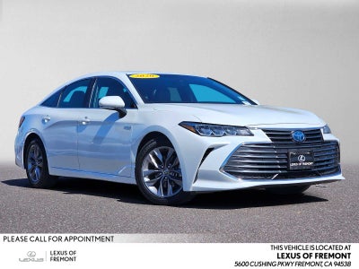 2020 Toyota Avalon Hybrid XLE